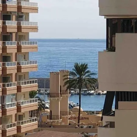 Superb Penthouse In 푸엔히롤라