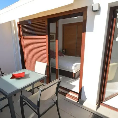 아파트 Superb Penthouse In 푸엔히롤라