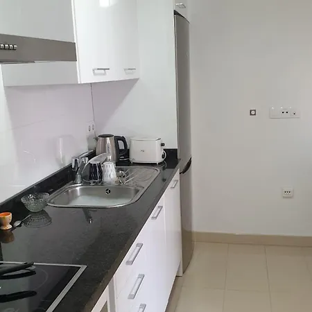 아파트 Superb Penthouse In 푸엔히롤라